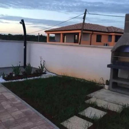 Apartment Noel - With Private Pool *